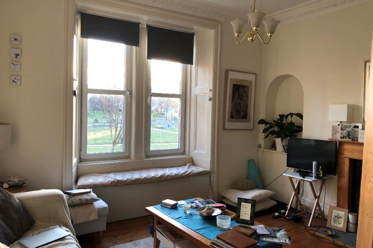 2 Living 20 Room