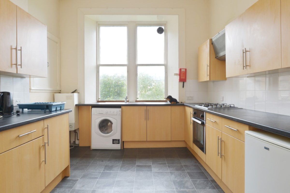 2 kitchen 1