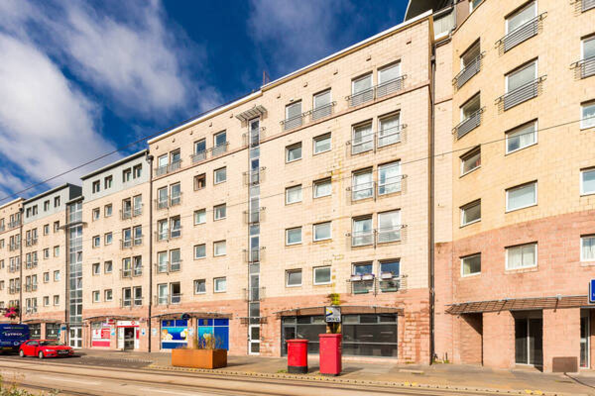 69543 Constitution St 002 1723463537 6128