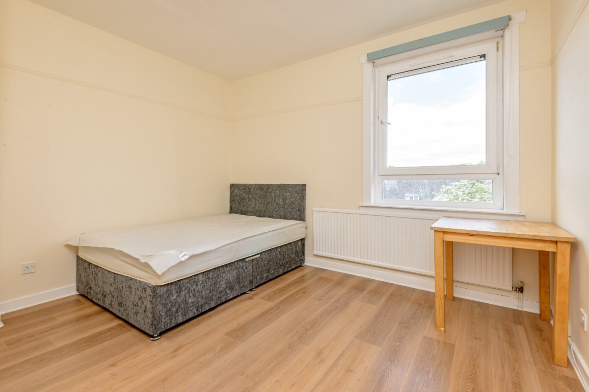 788586 5 Stenhouse Avenue W update 012 1778582050 9387