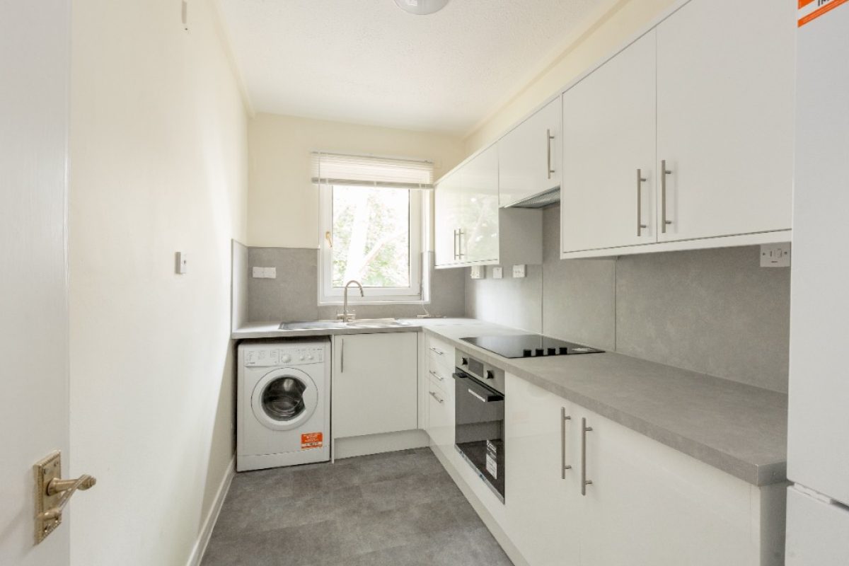 79738 W Pilton Pk 008a 1784044607 5842