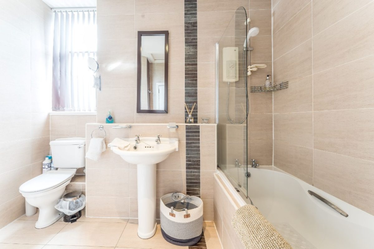 Bathroom 2 1781102691 6626